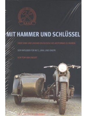 MIT HAMMER UND SCHLÜSSEL