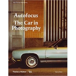 AUTOFOCUS THE CAR IN PHOTOGRAPHY